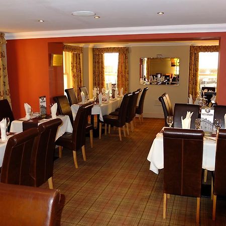 מריפורט The Golden Lion Hotel מראה חיצוני תמונה
